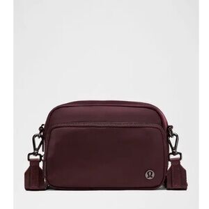 Lululemon Everywhere Crossbody 2L in Goodnight Plum and Gunmetal